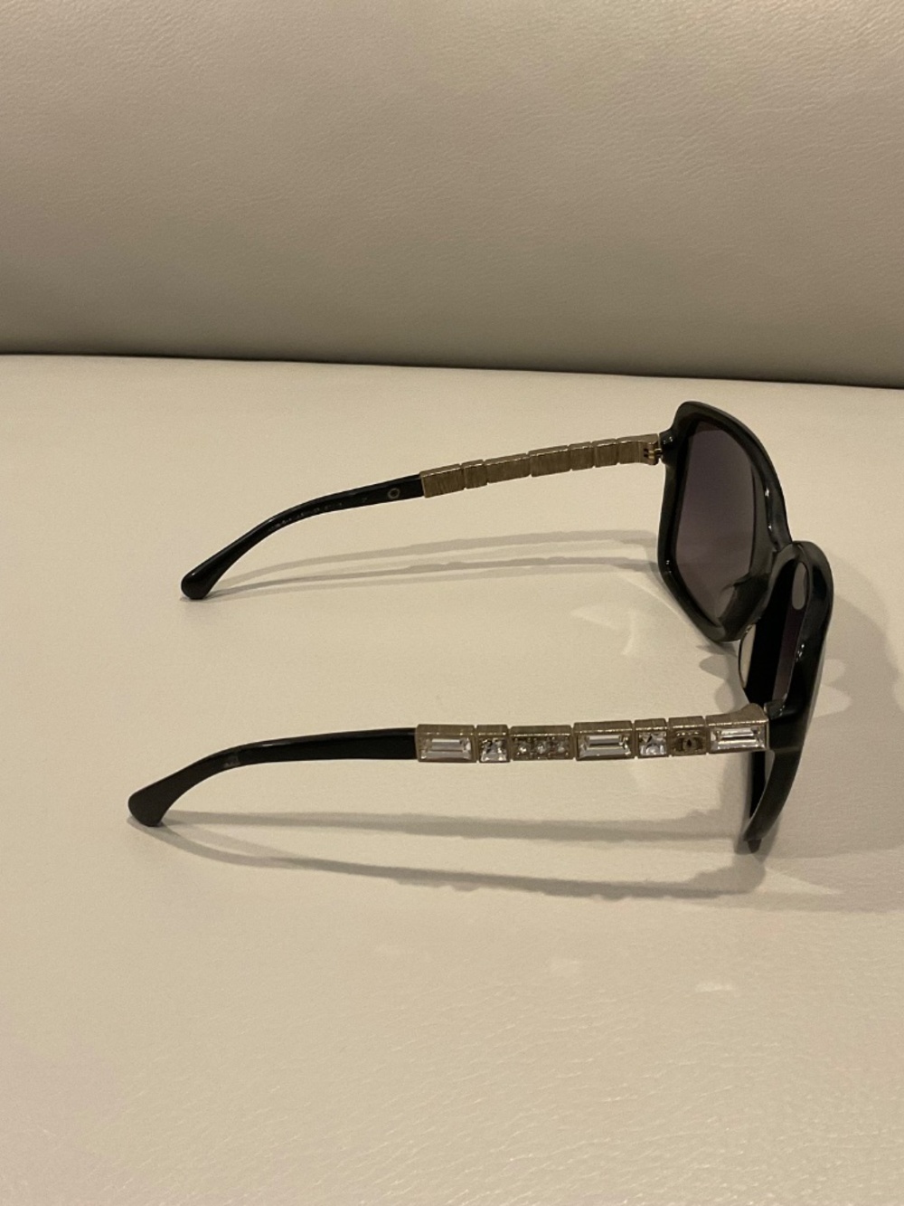 Authentic Chanel Black Rectangular CC Logo Sunglasses Made in Italy - Picture 3 of 6
